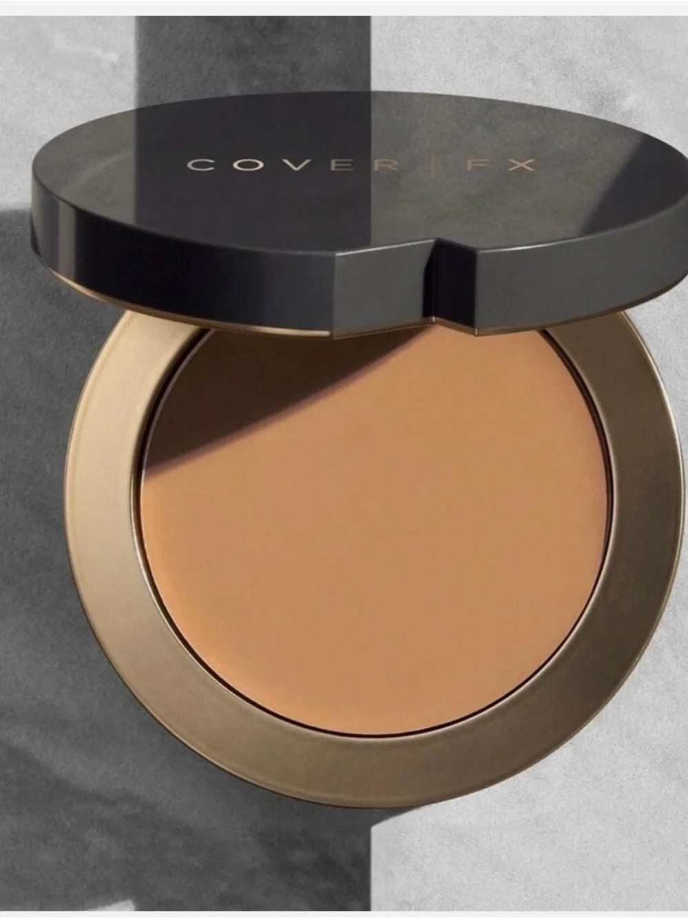 Cover FX Total Cover Cream Foundation - M2 NIB